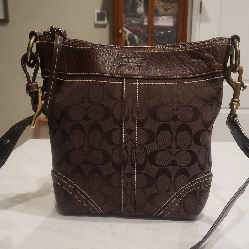 Coach Vintage Signature Brown Convertible Crossbody Bucket Bag With Gold Accents